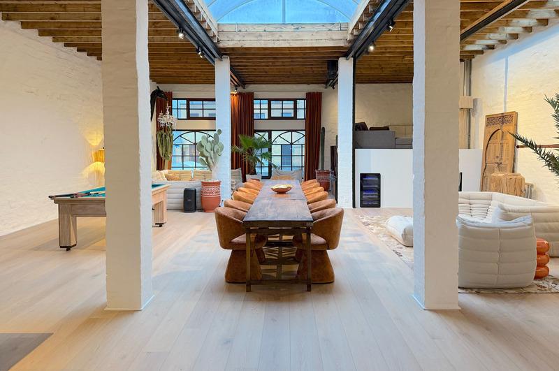 Design loft in the heart of Knokke, a former timber factory with 310 m² of living space