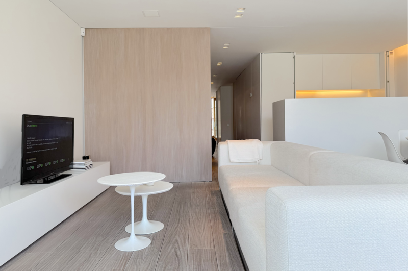 Living room of the holiday apartment in Knokke, by the beach — Agence T Zoute, Knokke-Le Zoute