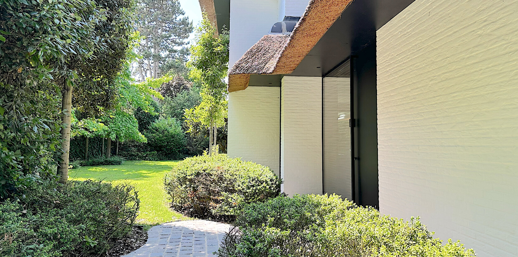 JAMES the BnB Butler Knokke villa huren knokke Zoute Exclusive luxury villa rental Knokke