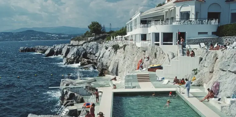 JAMES the BnB Butler Saint Tropez Cannes Grimaud La Croix-Valmer Sainte Maxime full service luxury holiday villa rental & yacht charter