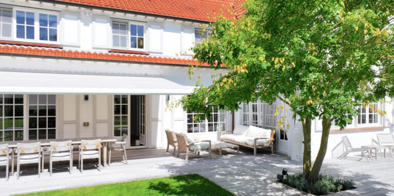 JAMES the BnB Butler Knokke villa huren knokke Zoute Exclusive luxury villa rental Knokke, JAMES the BnB Butler Knokke le Zoute full service luxury holiday villa & apartment rental Knokke, Zoute Exclusive Knokke, Master AirBnB Knokke, AirBnB Knokke, Tine Immo, Immo pallen, villa huren knokke, JAMES Knokke, Nice2Stay Knokke, Immo Bis, seizoensverhuur Knokke, Luxury Real Estate Knokke, Luxe Vastgoed Knokke, Knokke Hippique, Zoute Grand Prix, Zoute GP, koop luxe vastgoed Knokke, Luxe vastgoed Knokke le zoute, Luxury Real Estate Knokke, Immo Brown Knokke, Immo Pallen Knokke, Tine Immo Boutique Knokke, Immo Colpaert Knokke, Immo Bis, Immo Knokke, DVLP Knokke, Alex de Wulf Knokke, luxe vastgoed Knokke, JAMES the BnB Butler villa huren Knokke, Zoute Exclusive Knokke, WeDevelop, VMC Construct, Concierge Prive Julie, Studio MCCC Knokke