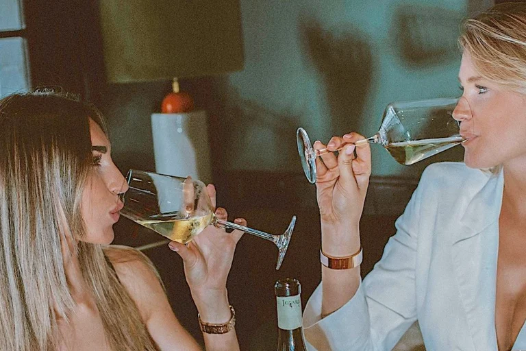 Restaurant la Sapinière Knokke, chef Peter de Clercq Sapiniere, Peter de Clercq BBQ, JAMES the BnB Butler Knokke le Zoute full service luxury holiday villa & apartment rental Knokke, Zoute Exclusive Knokke, Master AirBnB Knokke, AirBnB Knokke, Tine Immo, Immo pallen, villa huren knokke, JAMES Knokke, Nice2Stay Knokke, Immo Bis, seizoensverhuur Knokke, Luxury Real Estate Knokke, Luxe Vastgoed Knokke, Knokke Hippique, Zoute Grand Prix, Zoute GP