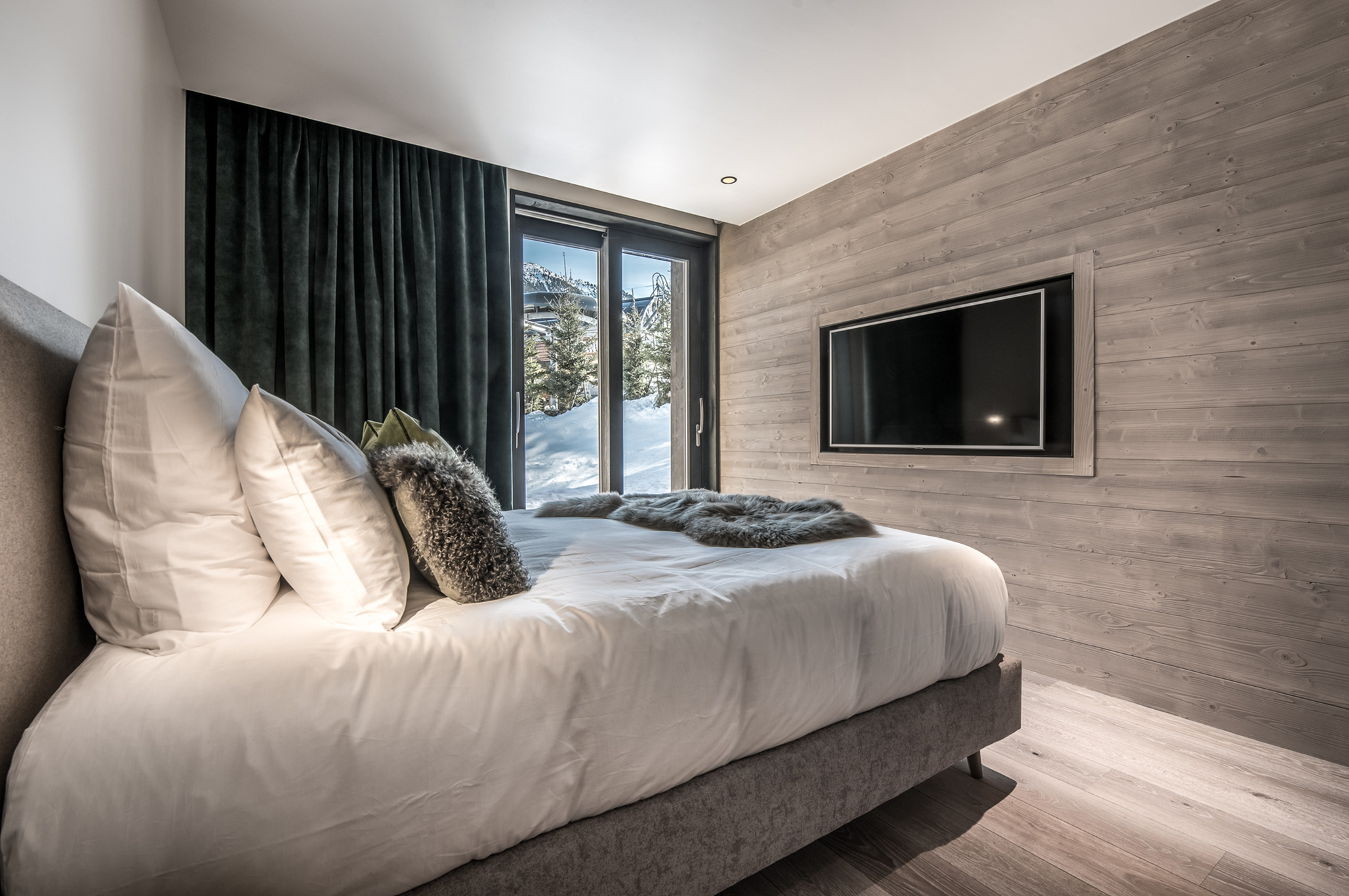 luxury chalet Super G Courchevel J007.TACC01 luxury chalet Hillary Courchevel 1850 JAMES the BnB Butler full service luxury chalet rental ​C​ourchevel, Sotheby's ​C​ourchevel, AirBnB ​C​ourchevel, le Collectionist ​C​ourchevel, Luxury Chalet Courchevel​, Chalet Super g Courchevel, Chalet Hilary Courchevel, chalet black lodge Courchevel​, james Courchevel​, luxury rentals courchevel, butler service courchevel, Chalet Ecosse Courchevel