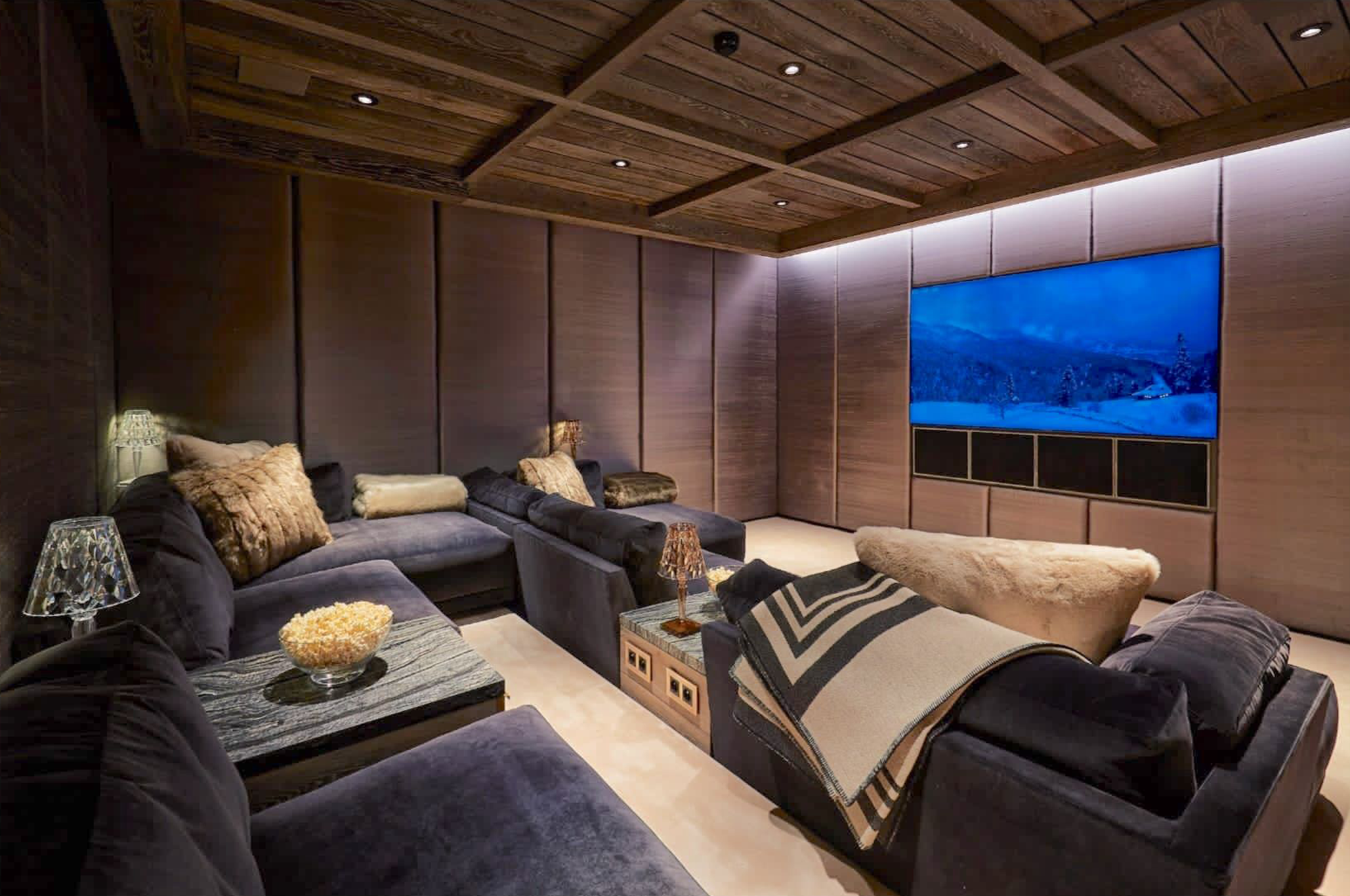 luxury chalet Ecosse 1850 J007.TACC10 luxury chalet Hillary Courchevel 1850 JAMES the BnB Butler full service luxury chalet rental ​C​ourchevel, Sotheby's ​C​ourchevel, AirBnB ​C​ourchevel, le Collectionist ​C​ourchevel, Luxury Chalet Courchevel​, Chalet Super g Courchevel, Chalet Hilary Courchevel, chalet black lodge Courchevel​, james Courchevel​, luxury rentals courchevel, butler service courchevel, Chalet Ecosse Courchevel