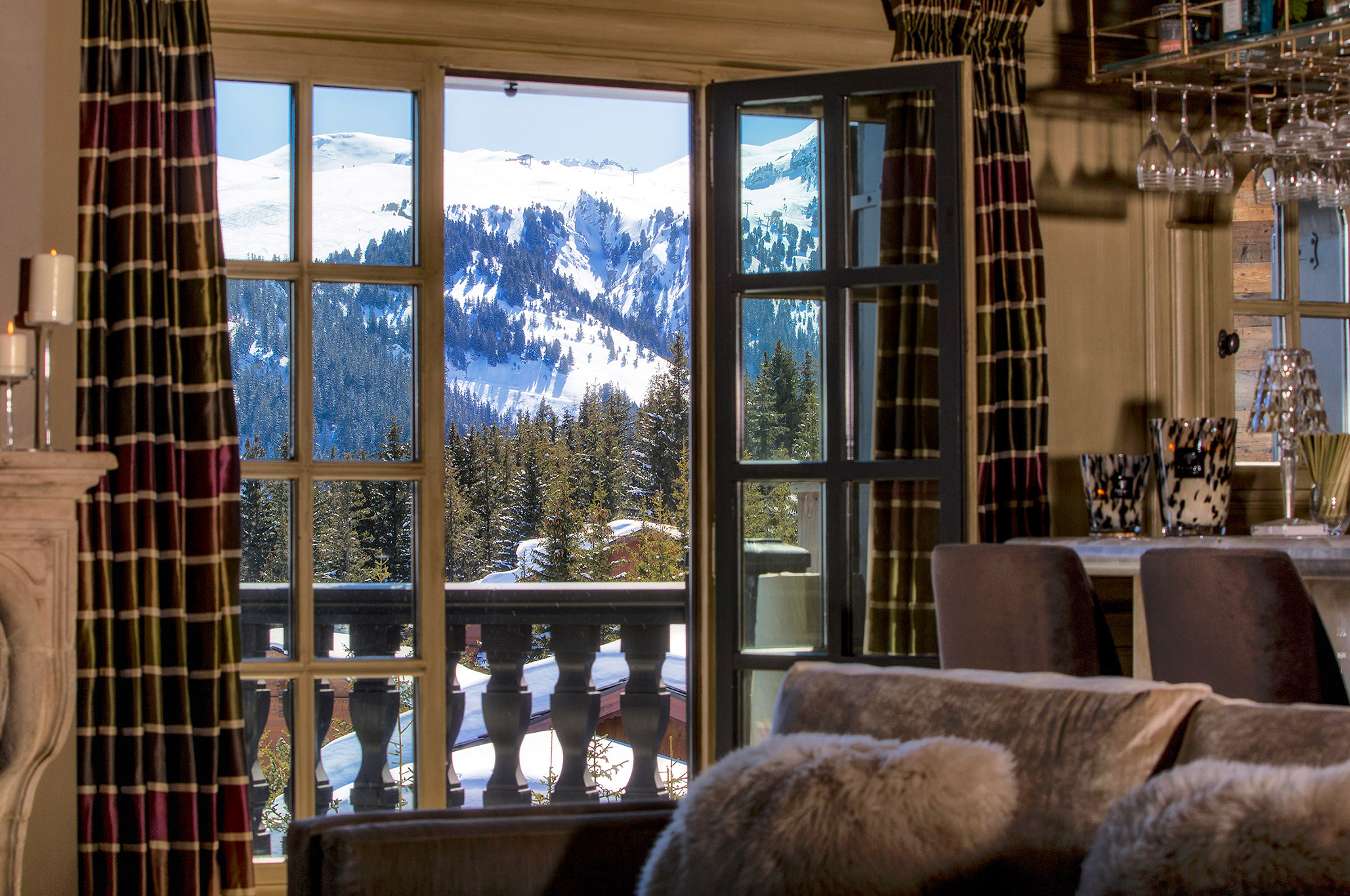 luxury chalet Ecosse 1850 J007.TACC10 luxury chalet Hillary Courchevel 1850 JAMES the BnB Butler full service luxury chalet rental ​C​ourchevel, Sotheby's ​C​ourchevel, AirBnB ​C​ourchevel, le Collectionist ​C​ourchevel, Luxury Chalet Courchevel​, Chalet Super g Courchevel, Chalet Hilary Courchevel, chalet black lodge Courchevel​, james Courchevel​, luxury rentals courchevel, butler service courchevel, Chalet Ecosse Courchevel