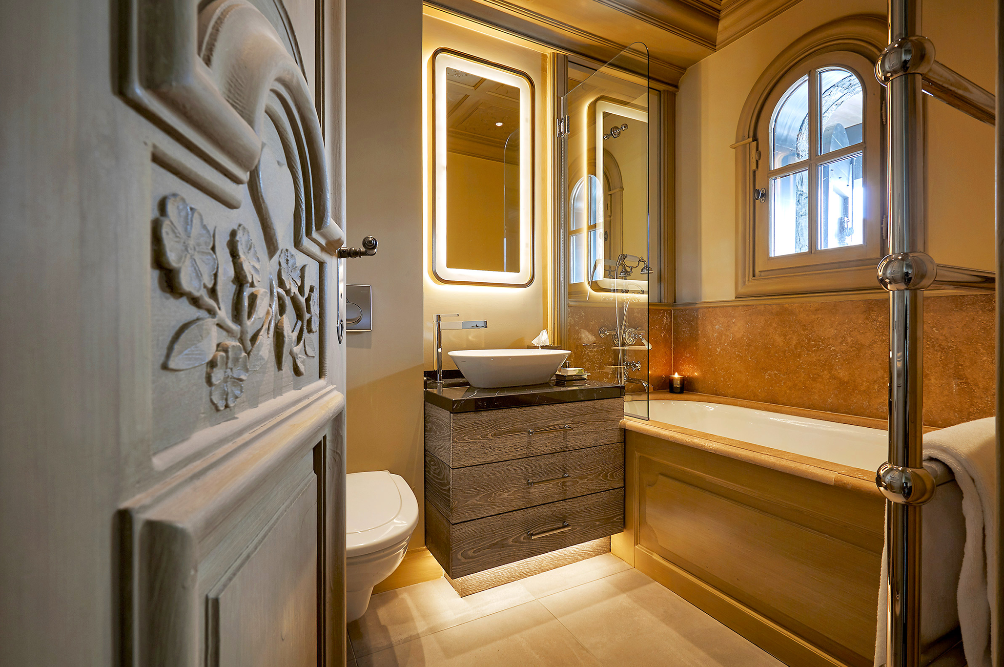 luxury chalet Ecosse 1850 J007.TACC10 luxury chalet Hillary Courchevel 1850 JAMES the BnB Butler full service luxury chalet rental ​C​ourchevel, Sotheby's ​C​ourchevel, AirBnB ​C​ourchevel, le Collectionist ​C​ourchevel, Luxury Chalet Courchevel​, Chalet Super g Courchevel, Chalet Hilary Courchevel, chalet black lodge Courchevel​, james Courchevel​, luxury rentals courchevel, butler service courchevel, Chalet Ecosse Courchevel