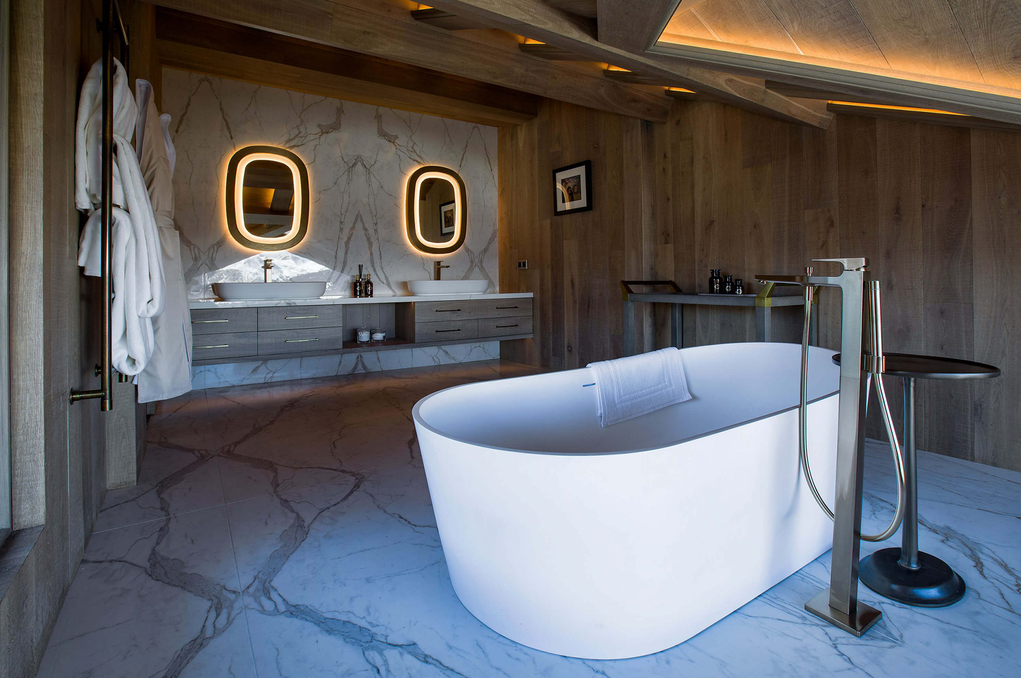 luxury chalet Ecosse 1850 J007.TACC10 luxury chalet Hillary Courchevel 1850 JAMES the BnB Butler full service luxury chalet rental ​C​ourchevel, Sotheby's ​C​ourchevel, AirBnB ​C​ourchevel, le Collectionist ​C​ourchevel, Luxury Chalet Courchevel​, Chalet Super g Courchevel, Chalet Hilary Courchevel, chalet black lodge Courchevel​, james Courchevel​, luxury rentals courchevel, butler service courchevel, Chalet Ecosse Courchevel