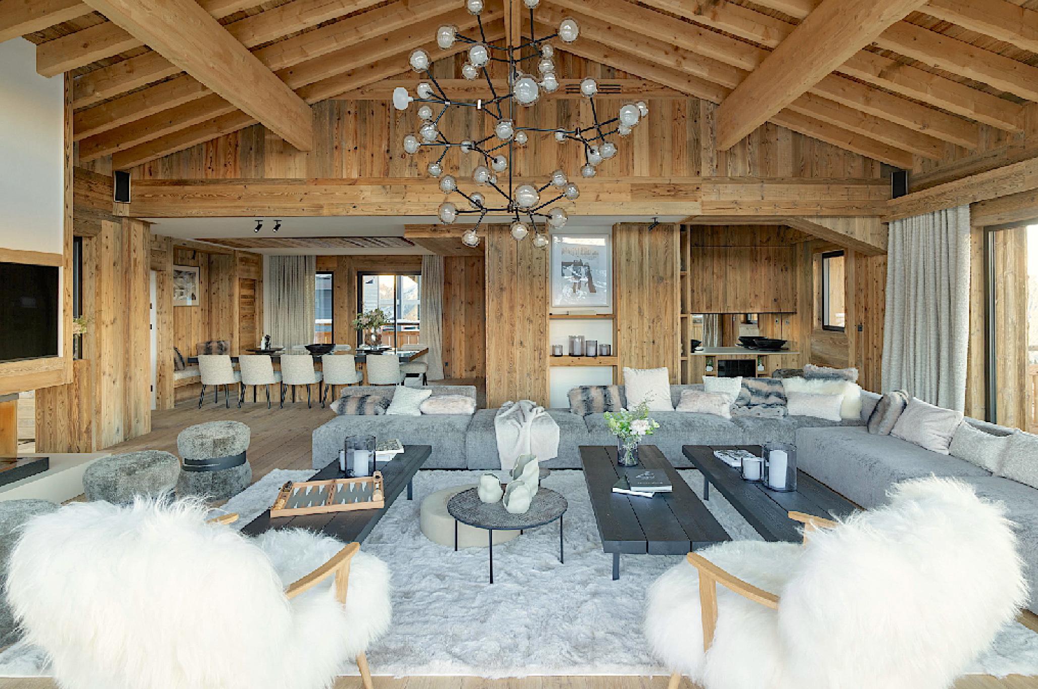 J007.TACC32 luxury chalet Hillary Courchevel 1850 JAMES the BnB Butler full service luxury chalet rental ​C​ourchevel, Sotheby's ​C​ourchevel, AirBnB ​C​ourchevel, le Collectionist ​C​ourchevel, Luxury Chalet Courchevel​, Chalet Super g Courchevel, Chalet Hilary Courchevel, chalet black lodge Courchevel​, james Courchevel​, luxury rentals courchevel, butler service courchevel, Chalet Ecosse Courchevel