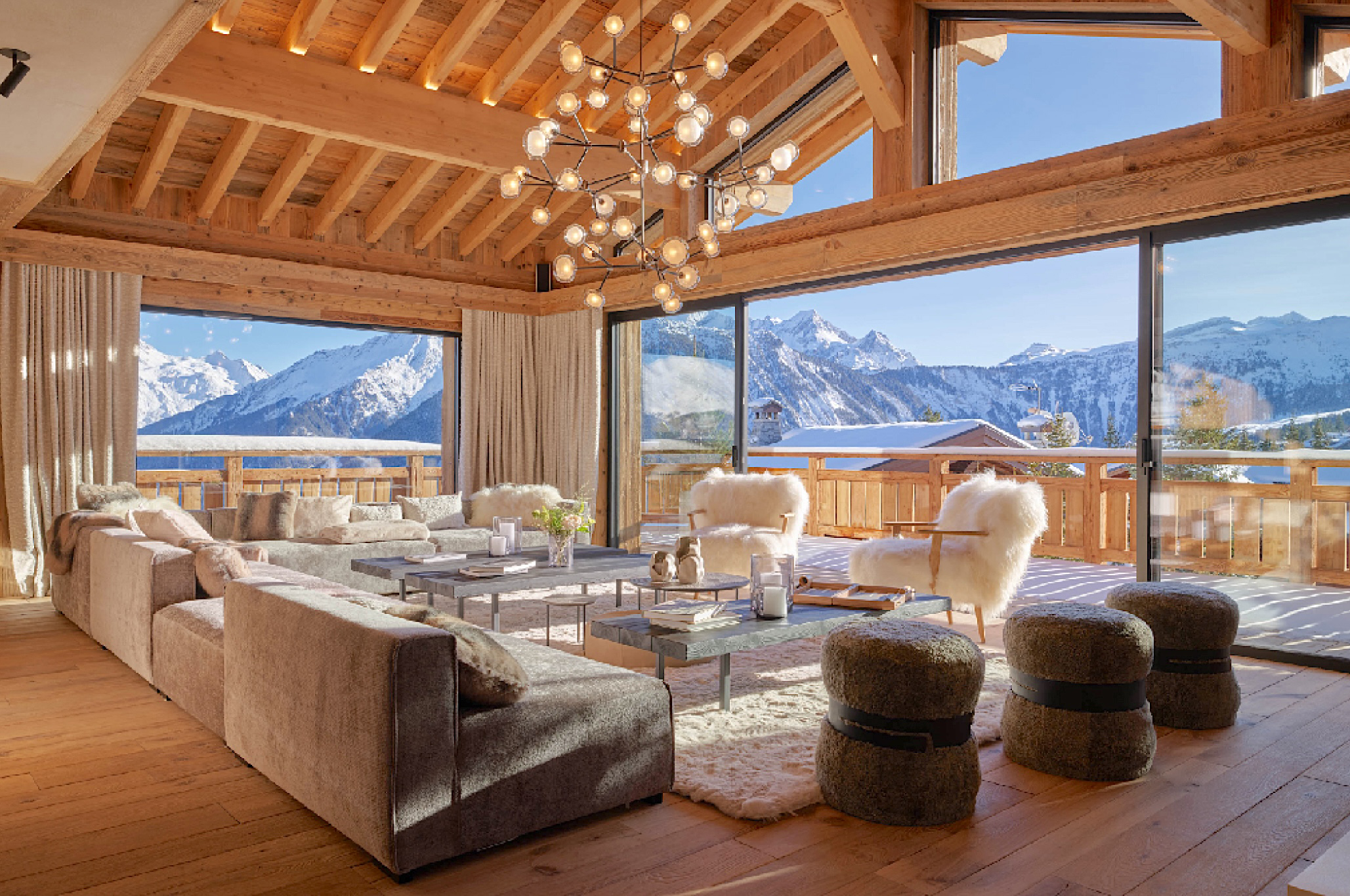 J007.TACC32 luxury chalet Hillary Courchevel 1850 JAMES the BnB Butler full service luxury chalet rental ​C​ourchevel, Sotheby's ​C​ourchevel, AirBnB ​C​ourchevel, le Collectionist ​C​ourchevel, Luxury Chalet Courchevel​, Chalet Super g Courchevel, Chalet Hilary Courchevel, chalet black lodge Courchevel​, james Courchevel​, luxury rentals courchevel, butler service courchevel, Chalet Ecosse Courchevel