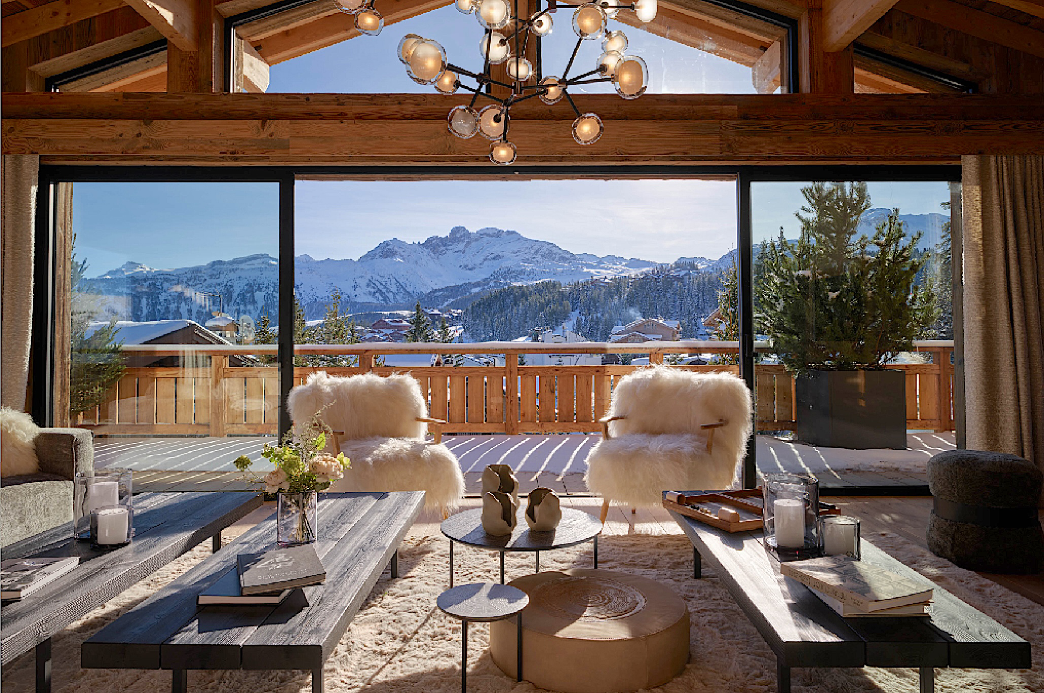 J007.TACC32 luxury chalet Hillary Courchevel 1850 JAMES the BnB Butler full service luxury chalet rental ​C​ourchevel, Sotheby's ​C​ourchevel, AirBnB ​C​ourchevel, le Collectionist ​C​ourchevel, Luxury Chalet Courchevel​, Chalet Super g Courchevel, Chalet Hilary Courchevel, chalet black lodge Courchevel​, james Courchevel​, luxury rentals courchevel, butler service courchevel, Chalet Ecosse Courchevel