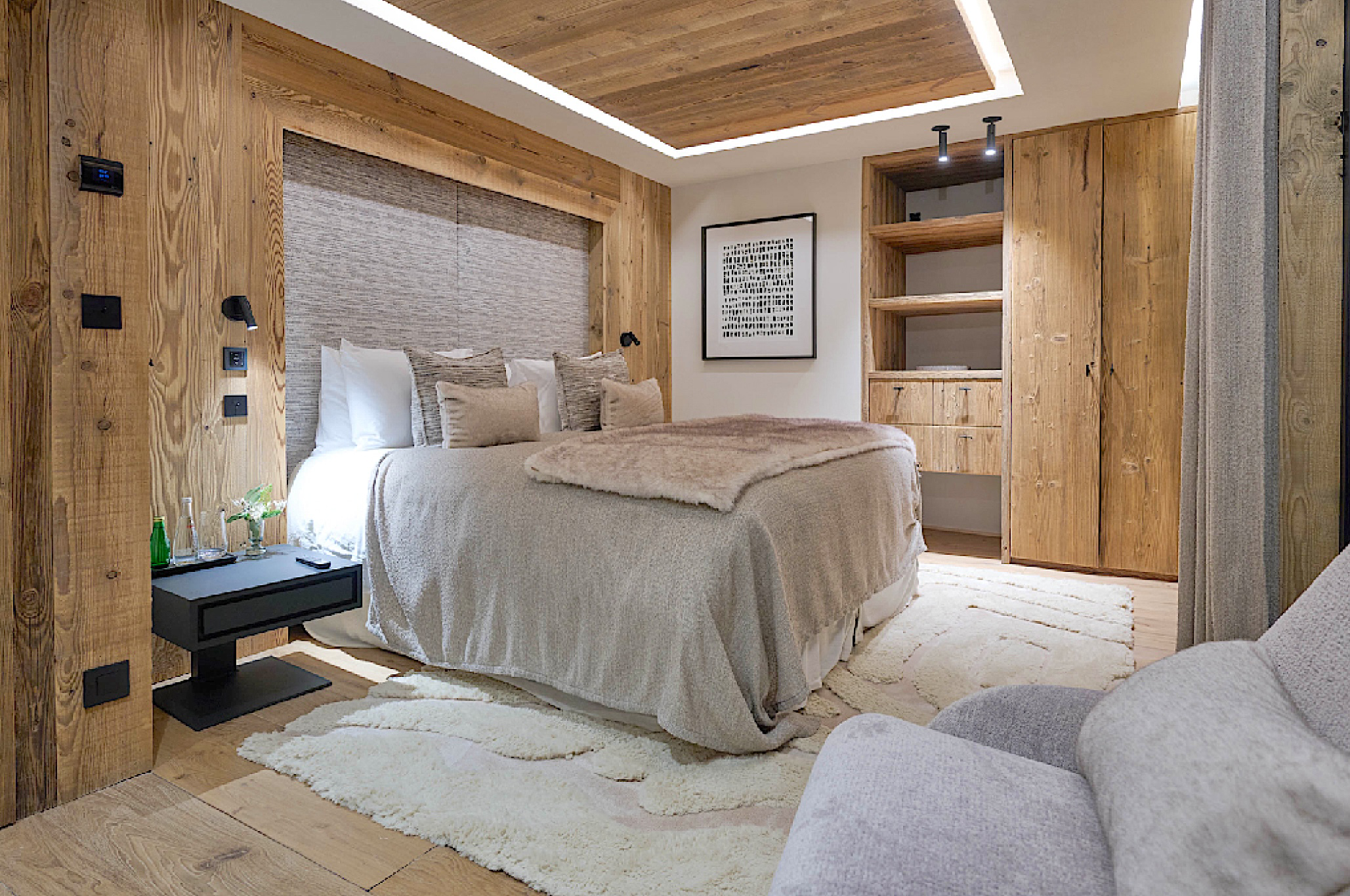 J007.TACC32 luxury chalet Hillary Courchevel 1850 JAMES the BnB Butler full service luxury chalet rental ​C​ourchevel, Sotheby's ​C​ourchevel, AirBnB ​C​ourchevel, le Collectionist ​C​ourchevel, Luxury Chalet Courchevel​, Chalet Super g Courchevel, Chalet Hilary Courchevel, chalet black lodge Courchevel​, james Courchevel​, luxury rentals courchevel, butler service courchevel, Chalet Ecosse Courchevel