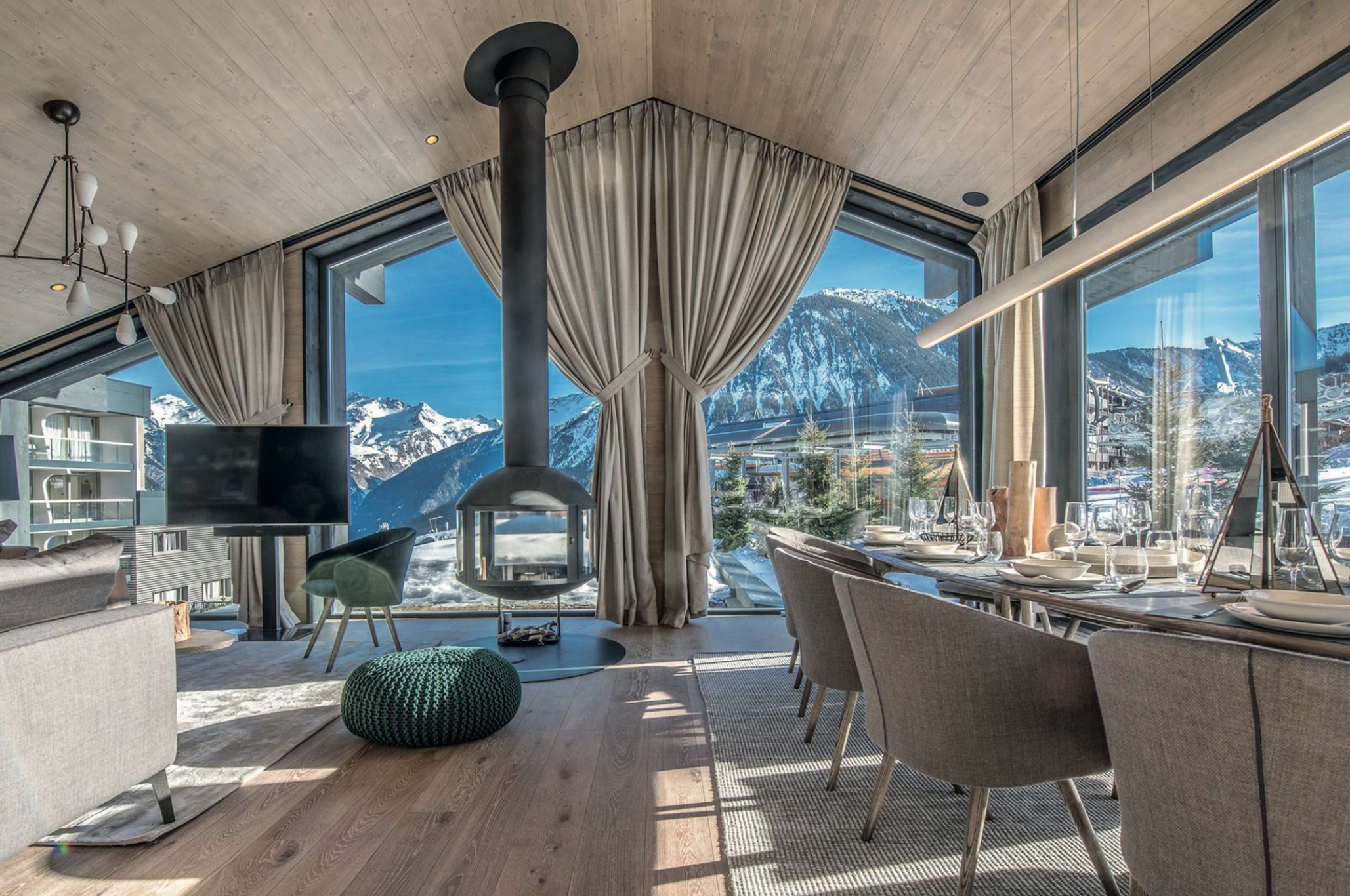 luxury chalet Super G Courchevel 1550 J007.TACC01 luxury chalet Hillary Courchevel 1850 JAMES the BnB Butler full service luxury chalet rental ​C​ourchevel, Sotheby's ​C​ourchevel, AirBnB ​C​ourchevel, le Collectionist ​C​ourchevel, Luxury Chalet Courchevel​, Chalet Super g Courchevel, Chalet Hilary Courchevel, chalet black lodge Courchevel​, james Courchevel​, luxury rentals courchevel, butler service courchevel, Chalet Ecosse Courchevel