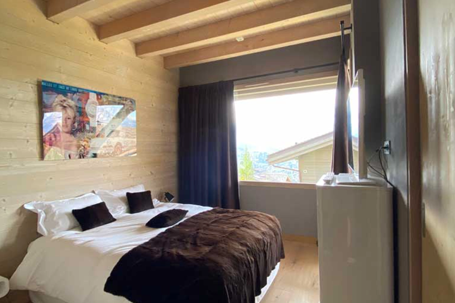 Gallery Chalet Imagine Combloux Megeve J007.TAF31 Megeve JAMES the BnB Butler full service luxury chalet rental Megeve, chalet Beis, butler Megeve, private Chef Megeve, butler service megeve, Cimalpes Megeve, Sotheby's Megeve, AirBnB Megeve, le Collectionist Megeve, Luxury Chalet Megeve, Chalets des Fermes, Megeve Chalet Rental, Megeve Accommodation, Hotels in Megeve, Megeve Resort, Immo Valley, Boan Immo, Chalet Boreal Megeve, chalet escalade Megeve, Chalet husska Megeve, chalet Ultima Megeve