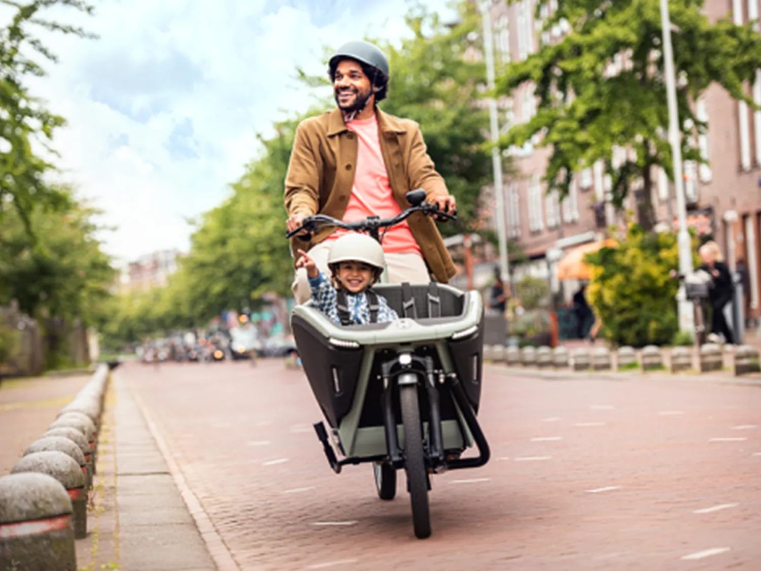 elektrische bakfiets huren Knokke", "Urban Arrow bakfiets verhuur Knokke", "bakfiets verhuur Knokke", "Urban Arrow huren Knokke", "elektrische bakfiets Knokke", "bakfiets huren Knokke Heist", "Urban Arrow familie bakfiets huren", "elektrische bakfiets familie Knokke", "bakfiets verhuur Zeedijk Knokke", "Urban Arrow verhuur Knokke", "bakfiets huren aan zee", "Urban Arrow verhuur aan zee", "bakfiets huren voor kinderen Knokke", "Urban Arrow voor kinderen huren", "bakfiets huren met regenhuif Knokke", "Urban Arrow met regenhuif huren", "bakfiets huren met kinderzitje Knokke", "Urban Arrow met kinderzitje huren", "bakfiets huren voor boodschappen Knokke", "Urban Arrow voor boodschappen huren", "bakfiets huren voor vakantie Knokke", "Urban Arrow voor vakantie huren", "bakfiets huren voor daguitstap Knokke", "Urban Arrow voor daguitstap huren", "bakfiets huren voor weekend Knokke", "Urban Arrow voor weekend huren", "bakfiets huren voor gezin Knokke", "Urban Arrow voor gezin huren", "bakfiets huren voor evenement Knokke", "Urban Arrow voor evenement huren, Alaise, Rentabike.be, Rubens Fietsverhuur, Knokke Sea-bike, Boulevard Bikes en Fietsen Mike, "electric cargo bike rental Knokke", "Urban Arrow rental Knokke", "electric bakfiets Knokke", "cargo bike hire Knokke", "Urban Arrow hire Knokke", "family cargo bike Knokke", "electric family bike Knokke", "Urban Arrow family rental", "electric cargo bike Belgium", "Urban Arrow Belgium rental", "electric cargo bike Knokke Heist", "Urban Arrow Knokke Heist", "electric cargo bike near Knokke", "Urban Arrow near Knokke", "electric bike rental Knokke", "Urban Arrow bike rental Knokke", "electric cargo bike for kids Knokke", "Urban Arrow for kids rental", "electric cargo bike with rain cover Knokke", "Urban Arrow with rain cover rental", "electric cargo bike with child seat Knokke", "Urban Arrow with child seat rental", "electric cargo bike for groceries Knokke", "Urban Arrow for groceries rental", "electric cargo bike for vacation Knokke", "Urban Arrow for vacation rental", "electric cargo bike for day trip Knokke", "Urban Arrow for day trip rental", "electric cargo bike for weekend Knokke", "Urban Arrow for weekend rental"