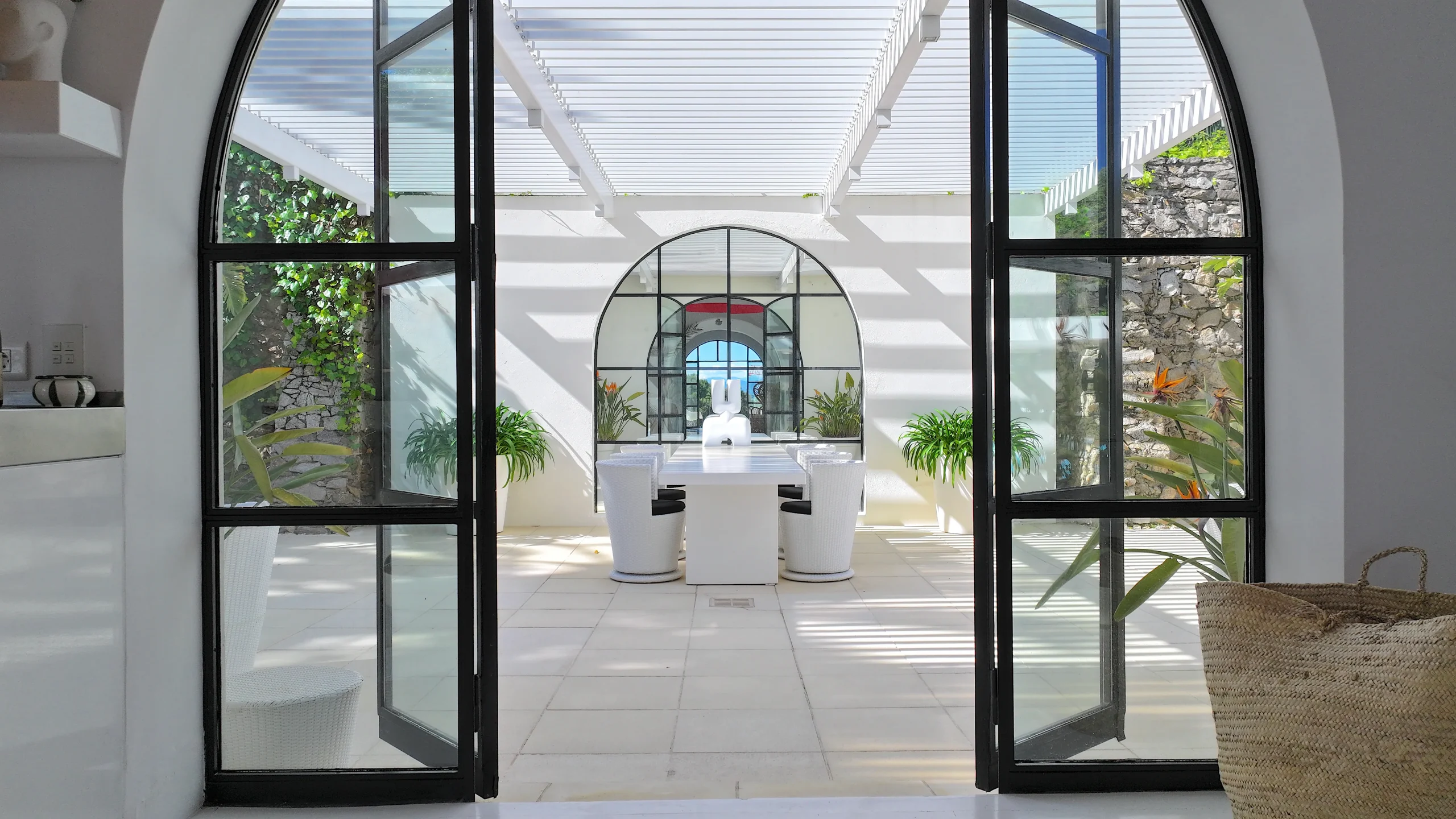 FCD24, villa with pool for rent Ramatuelle, St Tropez villa, holiday villa Saint Tropez, rent villa st tropez, concierge service st tropez, james st tropez, villa for rent saint tropez, villa airbnb st tropez, villa bianca st tropez, holiday villa with pool st tropez, casa bianca st tropez, private chef saint tropez, butler st tropez, casa bianca ramatuelle, villa casa bianca ramatuelle st tropez