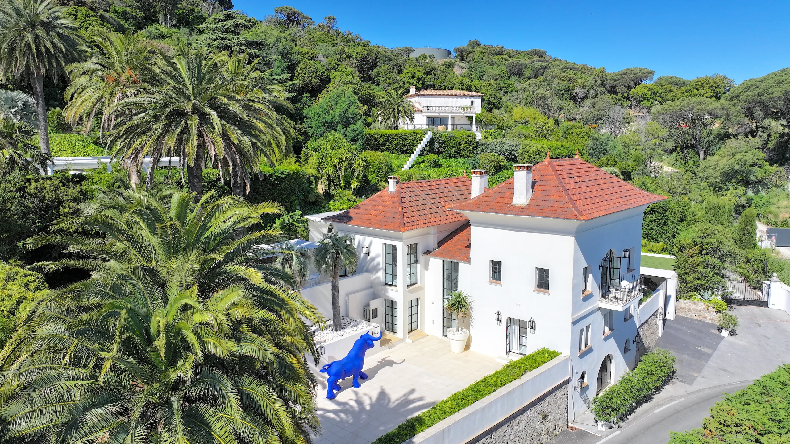 FCD24, villa with pool for rent Ramatuelle, St Tropez villa, holiday villa Saint Tropez, rent villa st tropez, concierge service st tropez, james st tropez, villa for rent saint tropez, villa airbnb st tropez, villa bianca st tropez, holiday villa with pool st tropez, casa bianca st tropez, private chef saint tropez, butler st tropez, casa bianca ramatuelle, villa casa bianca ramatuelle st tropez
