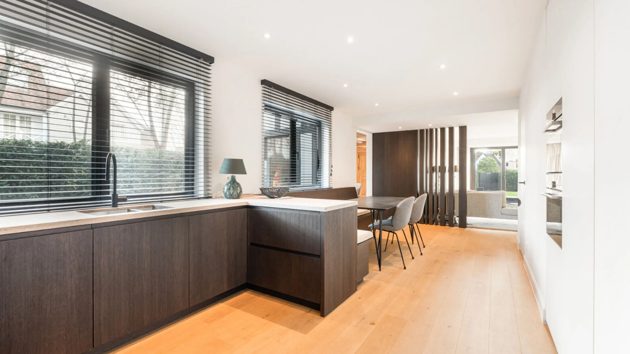 J007.87, vakantievilla Knokke, villa huren Knokke, appartement huren Knokke, vakantiehuis Knokke, luxe villa Knokke, vakantiehuis Knokke-Heist, appartementen aan zee Knokke, villa Knokke le Zoute, Knokke appartement met uitzicht, Knokke villa privé zwembad, Knokke appartement aan zee, Knokke verblijf, villa verhuur Knokke, chalet Knokke, Knokke-Heist accommodatie, verblijf in Knokke, holiday villa Knokke Belgium, beach apartment Knokke, Knokke holiday home, Knokke huis huren, Knokke vakantiewoning, Knokke-Zoute vakantie, luxe verblijf Knokke, boutique appartement Knokke, Knokke villa te huur, Knokke Zeezicht appartement, Knokke parkings, pet-friendly accommodatie Knokke, Knokke Heist vakantie, Knokke centrale ligging appartement, zoute exclusive knokke, concierge prive knokke, holiday villa with pool Knokke, villa knokke, villa for rent Knokke, luxury rental Knokke, seasonal rental Knokke, zoute exclusive, villa for rent with pool