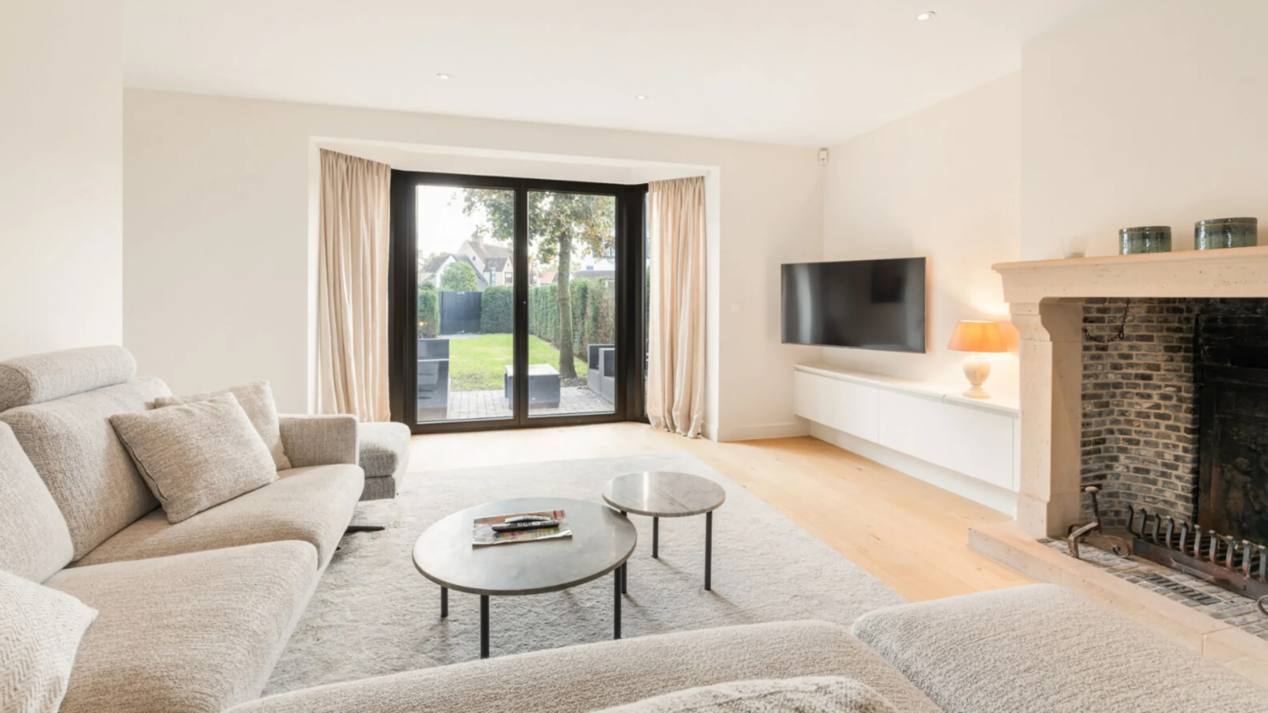 J007.87, zoute exclusive, villa for rent with pool, zoute exclusive knokke, concierge prive knokke, holiday villa with pool Knokke, villa knokke, villa for rent Knokke, luxury rental Knokke, seasonal rental Knokke, luxury villa Knokke, villa rental Knokke, luxury apartment Knokke-Heist, Knokke villa with pool, holiday villa Knokke le Zoute, Knokke holiday apartment sea view, luxe vakantievilla Knokke, appartement huren Knokke, vakantiewoning Knokke-Heist luxe, villa te huur Knokke, luxury holiday rentals Knokke, vakantievilla met zwembad Knokke, Knokke beachfront villa, exclusive villa Knokke, Knokke appartementen aan zee, boutique villa Knokke, Knokke le Zoute luxury stay, high end villa Knokke, villa near golf Knokke, family villa Knokke, Knokke villa concierge service, Knokke private villa, seaview apartment Knokke, luxe zee appartement Knokke, Knokke holiday home luxury, Knokke premium villa rental, villa Knokke beachfront, Knokke le Zoute apartment luxe, appartement Luxus Knokke