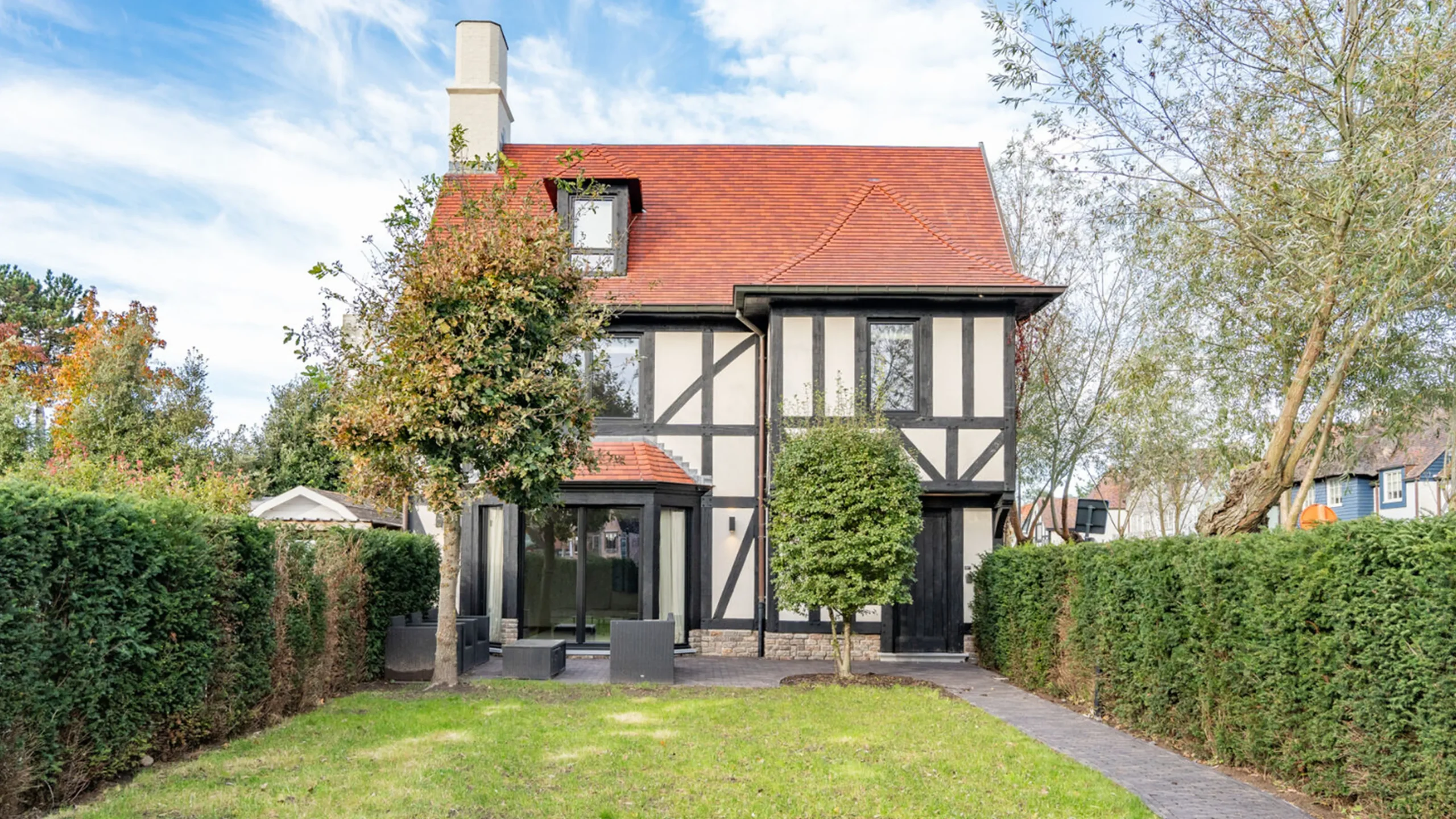 F J007.87, zoute exclusive, villa for rent with pool, zoute exclusive knokke, concierge prive knokke, holiday villa with pool Knokke, villa knokke, villa for rent Knokke, luxury rental Knokke, seasonal rental Knokke, luxury villa Knokke, villa rental Knokke, luxury apartment Knokke-Heist, Knokke villa with pool, holiday villa Knokke le Zoute, Knokke holiday apartment sea view, luxe vakantievilla Knokke, appartement huren Knokke, vakantiewoning Knokke-Heist luxe, villa te huur Knokke, luxury holiday rentals Knokke, vakantievilla met zwembad Knokke, Knokke beachfront villa, exclusive villa Knokke, Knokke appartementen aan zee, boutique villa Knokke, Knokke le Zoute luxury stay, high end villa Knokke, villa near golf Knokke, family villa Knokke, Knokke villa concierge service, Knokke private villa, seaview apartment Knokke, luxe zee appartement Knokke, Knokke holiday home luxury, Knokke premium villa rental, villa Knokke beachfront, Knokke le Zoute apartment luxe, appartement Luxus Knokke.