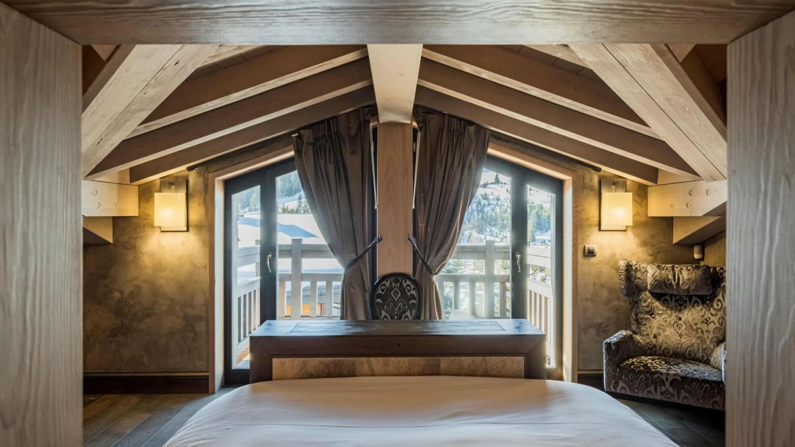 J007.TACC44, chalet dolce Vita courchevel, huur chalet Courchevel Frankrijk, chalet te huur Courchevel, chalet rental Courchevel France, Courchevel chalet huren, chalet à louer Courchevel, Courchevel ski-in ski-out chalet, luxe chalet Courchevel te huur, luxury chalet rental Courchevel, chalet Courchevel 1850 huren, chalet Courchevel 1550 te huur, chalet Courchevel Moriond huren, family chalet Courchevel rental, chalet met jacuzzi Courchevel, chalet met sauna Courchevel, chalet met uitzicht op de bergen Courchevel, ski chalet Courchevel Frankrijk, vakantie chalet Courchevel, premium chalet rental Courchevel, chalet dichtbij pistes Courchevel, Courchevel chalet met spa, Courchevel chalets direct boeken, chalets voor families Courchevel, pet-friendly chalet Courchevel, chalet met open haard Courchevel, chalet met chef service Courchevel, seizoenshuur chalet Courchevel, chalets in de 3 Vallées Frankrijk, wintervakantie chalet Courchevel, zomer chalet verhuur Courchevel, appartementen en chalets Courchevel, Courchevel chalets luxe voorzieningen, Courchevel 1650 chalet te huur, short stay chalet Courchevel, premium ski holiday chalet France, Courchevel chalet deals, Courchevel chalet gids, Courchevel chalet offerte aanvragen, Courchevel chalet last minute aanbiedingen, Courchevel luxury ski accommodation, chalets te huur in de Franse Alpen, Courchevel chalet experiences, Courchevel vakantiehuur chalets, chalets in Courchevel’s top-ski resort., chalet rental Courchevel 1850, chalet Clarine Courchevel 1850, chalet la Voie Lactee Courchevel 1850, Chalet rental Courchevel, chalet rental Chalet Super G Courchevel, Villa Chalet Black Lodge Courchevel 1850, Luxury Chalet Rentals Courchevel 1850, Exclusive Chalets Courchevel 1850, Courchevel 1850 Ski Chalets Premium Accommodation, Courchevel 1850 5-Star Chalets, Courchevel 1850, Luxury Ski Holidays Courchevel, Private Chalets in Courchevel 1850, Courchevel Luxury Ski Accommodation, High-End Ski Chalets France Courchevel 1850, Exclusive Rentals, Chalet Hillary Courchevel, chalet black lodge Courchevel, james Courchevel, luxury rentals courchevel, butler service courchevel, Chalet Ecosse Courchevel, Chalet Polina Courchevel, Luxury chalet Courchevel 1850, Ski-in ski-out chalets Courchevel, 5-star chalet rental Courchevel, Private chalet Courchevel 1850, Luxury ski chalets Courchevel, Courchevel 1850 chalet rental, Exclusive chalet Courchevel 1850, Courchevel chalet with spa, Courchevel chalet with pool, Luxury ski accommodation Courchevel, Courchevel 1850 luxury rental, Chalet with private chef Courchevel, Courchevel chalet with hot tub, Courchevel chalet with sauna, Courchevel chalet with cinema room, Courchevel chalet with gym, Courchevel chalet with fireplace, Courchevel chalet with terrace, Courchevel chalet with panoramic views, Courchevel chalet with ski room, Courchevel chalet with wine cellar, Courchevel chalet with elevator, Courchevel chalet with staff, Courchevel chalet with concierge service, Courchevel chalet with helicopter access, Courchevel chalet with ski pass service, Courchevel chalet with ski instructor, Courchevel chalet with ski equipment rental, Courchevel chalet with ski storage, Courchevel chalet with ski lift access, Courchevel chalet with ski slope access