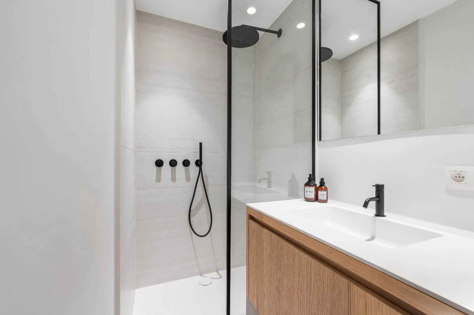 J007.33, Knokke holiday apartment, Knokke apartment for rent, Knokke vacation rental, Knokke beach apartment, Luxury apartment Knokke, Seafront apartment Knokke, Knokke short stay rental, Holiday flat Knokke Belgium, Knokke Airbnb apartment, Knokke holiday accommodation, Knokke beachfront rental, Apartment Knokke near beach, Knokke weekend rental, Knokke holiday home, Furnished apartment Knokke, Knokke coastal apartment, Knokke long weekend stay, Family apartment Knokke, Romantic getaway Knokke apartment, Knokke city center apartment, Knokke Zoute apartment rental, Knokke sea view apartment, Pet friendly apartment Knokke, Modern apartment Knokke, Knokke holiday letting, Self catering apartment Knokke, Knokke Belgium vacation home, Short term apartment Knokke, Knokke summer rental, Exclusive apartment Knokke, zoute exclusive