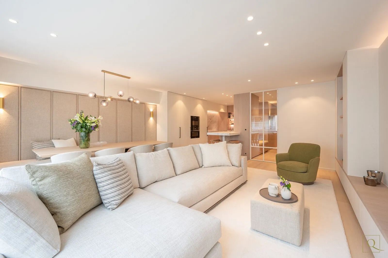 J007.40, Zoute exclusive Knokke, vakantiehuis Knokke-Heist huren, villa Knokke huren, appartement Knokke aan zee, vakantie appartement Knokke-Heist, Knokke vakantiehuis met zeezicht, villa met zwembad Knokke, Knokke vakantieverhuur, luxe villa Knokke-Heist, Knokke vakantiehuis boeken, Knokke appartement huren aan strand, Knokke vakantiewoning te huur, Knokke-Heist villa weekend, Knokke vakantiehuis last minute, vakantiehuis Knokke met hond, Knokke-Heist vakantiehuis 8 personen, appartement Knokke met balkon, Knokke villa met tuin, goedkoop vakantiehuis Knokke, Knokke appartement met parking, Knokke-Heist villa weekje weg, Knokke vakantiehuis knusse inrichting, Knokke-Heist villa voor familie, Knokke-Heist appartement 4 personen, vakantiehuis Knokke in centrum, Knokke-Heist appartement met kitchenette, Knokke-Heist villa luxe, Knokke vakantiehuis direct boeken, Knokke-Heist appartement met uitzicht zee